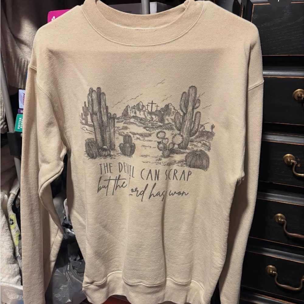 Small crewneck
